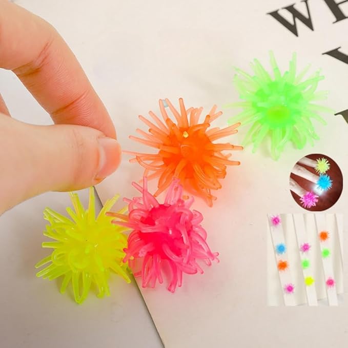 100 Pieces Sticky Toys , Colorful Sticky Clingy Crawlers Hands Stretchy Toys for Kids Treasure Box Classroom Prizes Party Favors for Kids 3-8-12