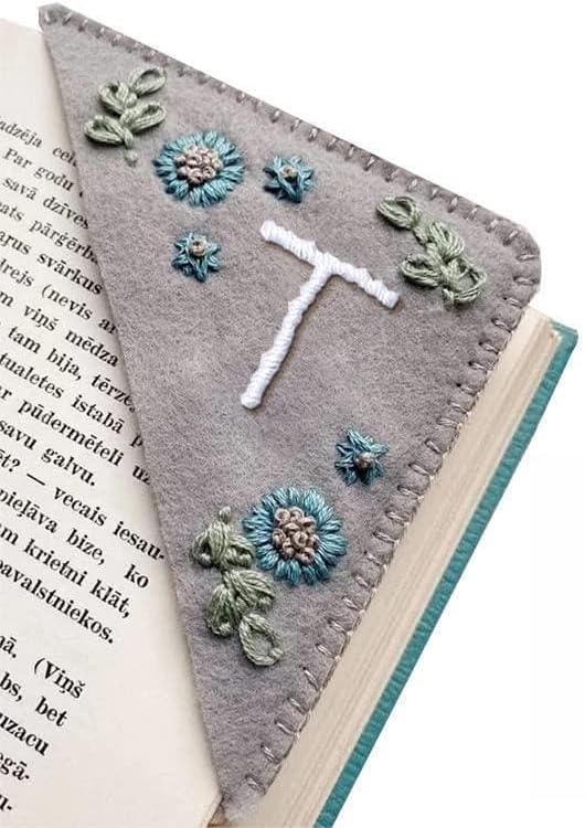 MOTEERLLU Personalized Hand Embroidered Corner Bookmark,Felt Triangle Page Stitched Handmade Bookmark,Unique Cute Flower Letter Embroidery Bookmarks Accessories for Book Lovers(Winter-t)