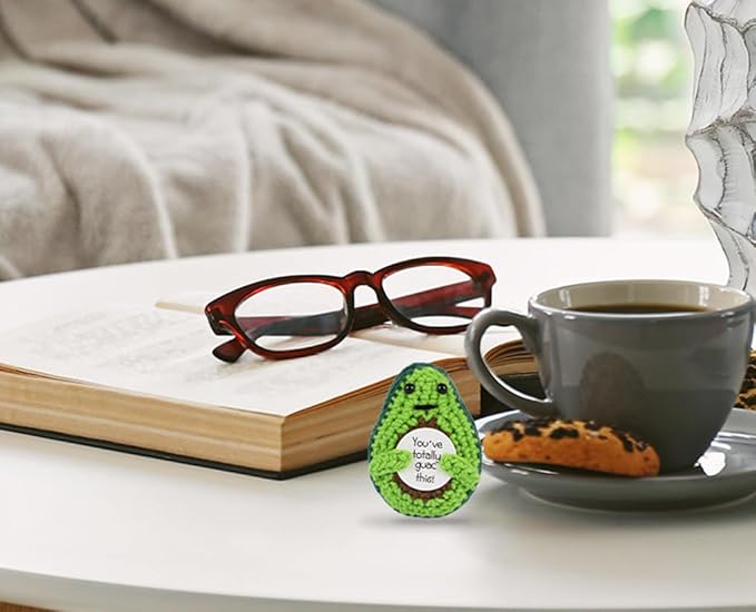 Hoedia Handmade Emotional Pickle Gift, Cucumber Crochet Doll Inspirational Gifts with Cards, Cute Knitted Funny Support Pickle Avocado Friend Birthday (Positive Avocado)