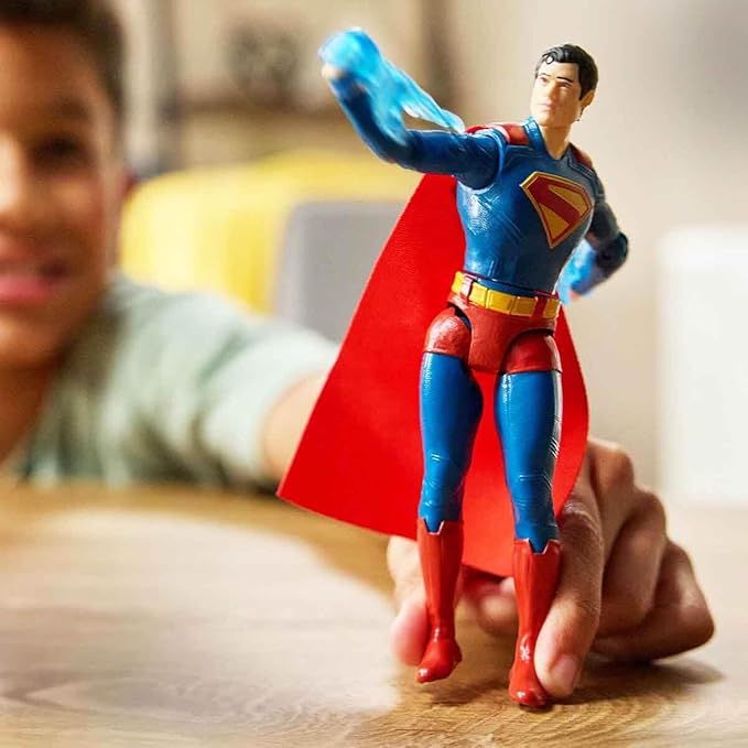 DC Comics, Superman Epic Strike Action Figure, 6-Inch Tall, Authentic Movie Styling, Includes 2 Accessories, Kids Toys for Boys and Girls Ages 4 and Up
