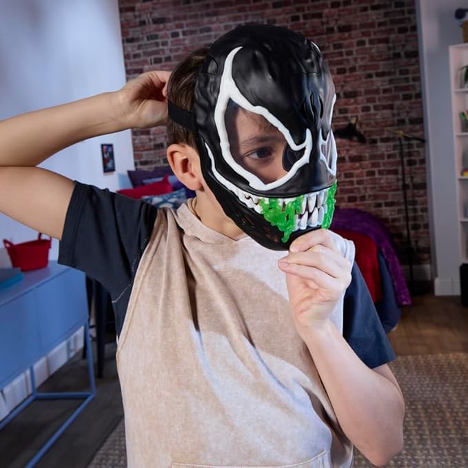 SPIDER-MAN Marvel VenomVersus Venom Glow-in-The-Dark Mask for Role Play, Super Hero Toys for Kids, Ages 5+