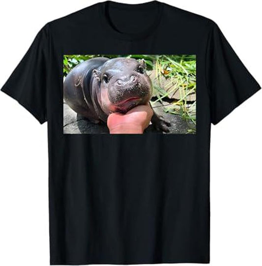 YOUNG GREEN Moo Deng Cute Sweatshirt Moo Deng Bouncy Pig T-Shirt The Cute Baby Hippo Sweatshirt Gift For Womens