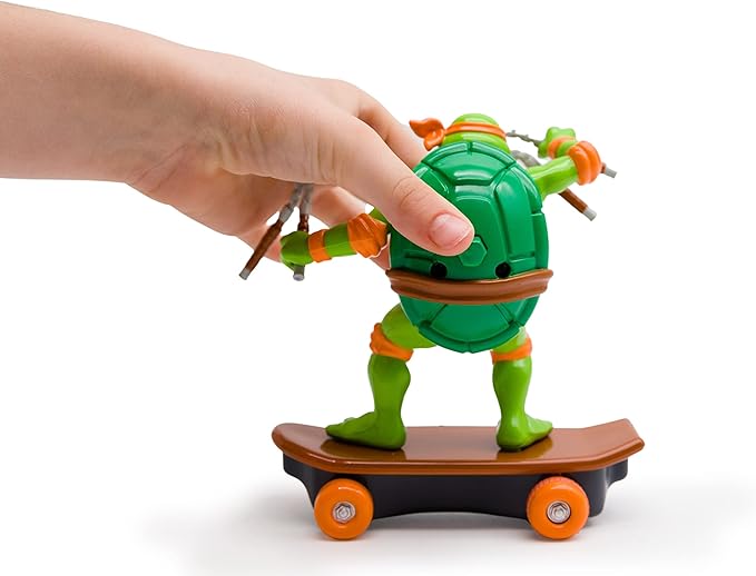 Teenage Mutant Ninja Turtles Sewer Shredders Classic Michelangelo – 5” Pull-Back Skate Toy on Wheels with Battle Action – Easter Birthday Gift for Boys Ages 3-8 – Collect All 4