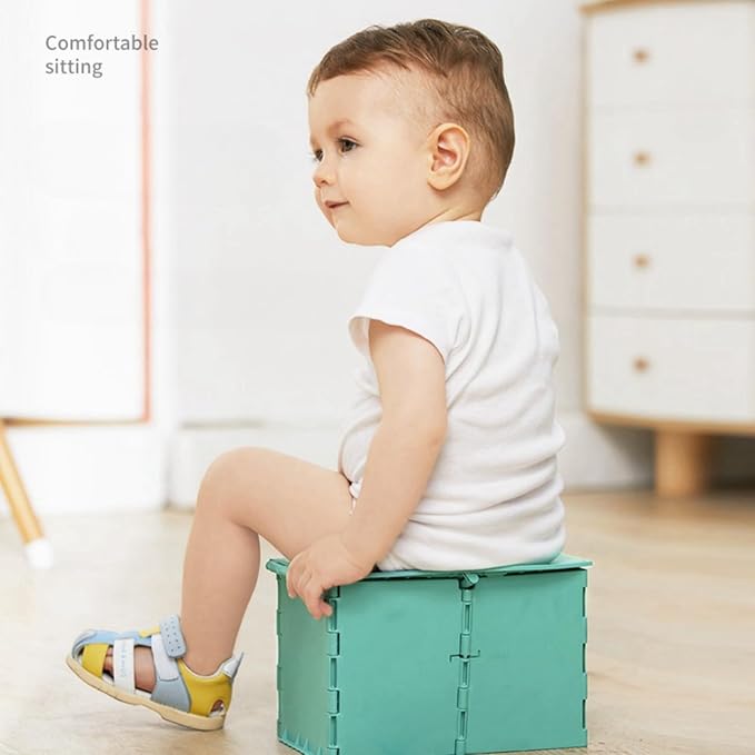 Travel Potty for Toddler, Portable and Foldable Toilet, Apply to Seat Emergency Toilet for Car, Camping, Outdoor, Indoor ，Can be placed in a backpack(pink small)