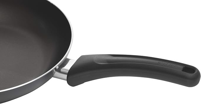 GoodCook Everyday Nonstick 11-Inch Stir Fry Pan, Deep Walled Skillet for Easy Mixing, Even-Heating Aluminum Wok, Ergonomic Handle, Charcoal Silicone Lacquer, Black Frying Pan