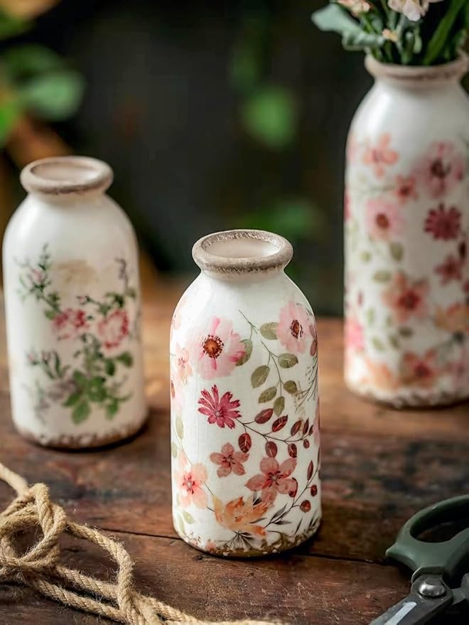 TEWEIQI Vintage Ceramic Small Vase, Farmhouse Rustic Décor, Home Decorative Vase for Your Kitchen, Bedroom, Office, Living Room, Bathroom& Shelf Centerpiece Table Decorations (Retro Creative Style S)