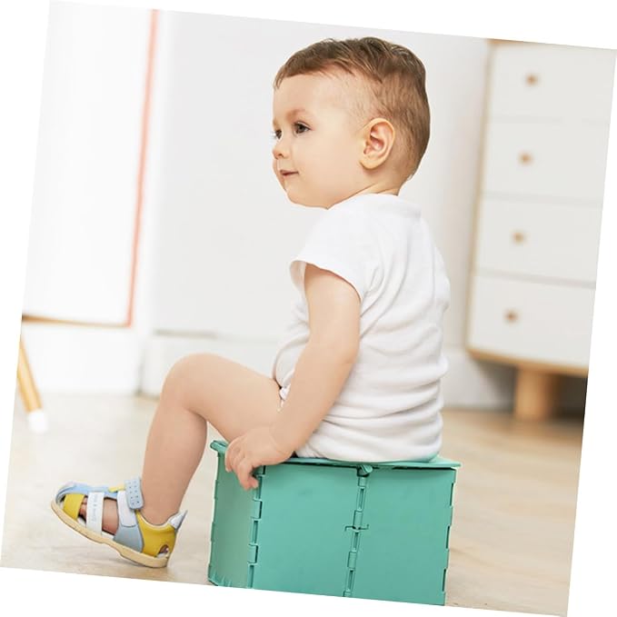 BESPORTBLE Portable Foldable Toilet Travel Potty Trainer Lightweight Car Seat for Outdoor Indoor Use with Bright Color for Easy Potty Training