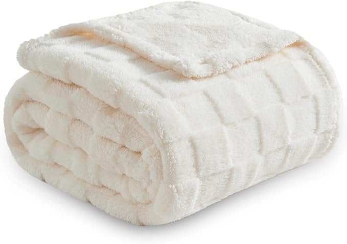 NEWCOSPLAY 3D Checkered Flannel Queen Blanket, Ivory Checkered, 90"x90" | Super Soft Cute Lightweight Decorative Premium Silky Fleece Blanket for Couch Sofa Bed, Gift for Women Men, All Season Use