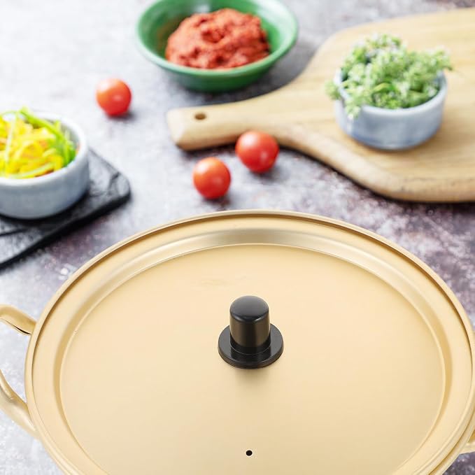 Luxshiny Korea Ramen Pot, Korean Ramen Cooking Pot with Lid Korean Noodle Pot Aluminum Noodle Hot Pot Shin Ramyun Pot for Kitchen Cookware (double Handle) (8.6in), 22X5CM, Golden, 809UF133R15Q