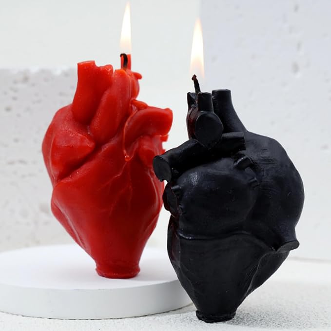 Anatomical Heart Shaped Candle Gift Pine Fragrance Natural Soy Wax Handmade Aromatherapy Candle Candles for Home Scented for Meditation Stress Relief Mood 3.5x2.3 in