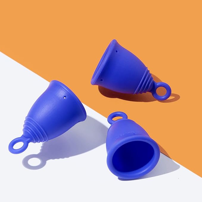 Peachlife Silicone Ring Menstrual Cup with Loop Pull Stem Handle - Reusable for 10 Years - Medium Size, Extra Firm Peachcup