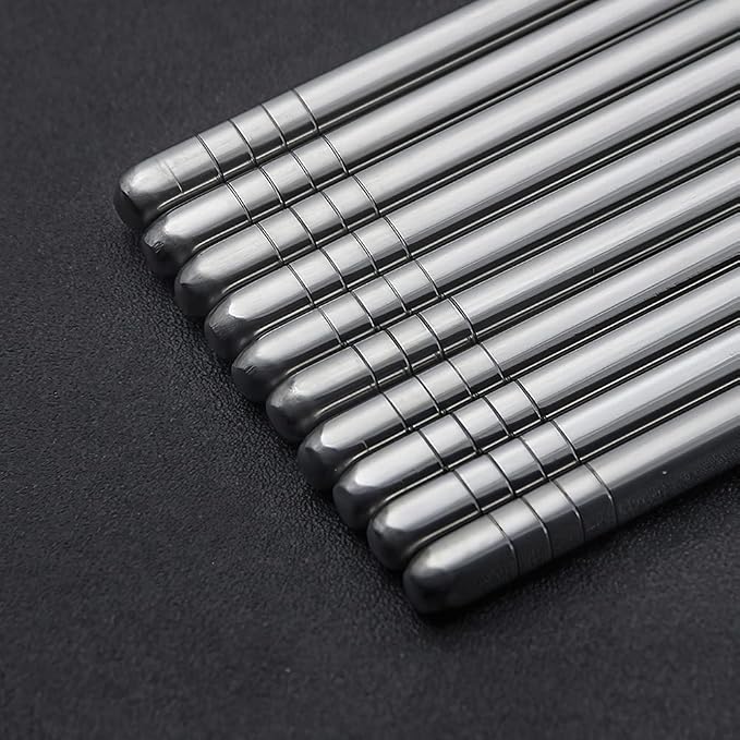 IQCWOOD 304 Stainless Steel Chopsticks, 5 Pairs, Silver | Chopsticks Lightweight, Non-Slip Tips, Reusable, Metal Korean Japanese Style Chopstick for Daily Meals, Dishwasher Safe 9.25"