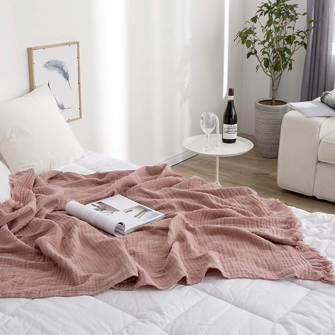 Simple&Opulence Cotton Muslin Throw Blanket for Bed, Couch, Knit Woven Gauze Blanket with Tassels, Soft Lightweight Cozy Pre-Washed Breathable Farmhouse Decoration for All-Season (Dusty Rose)