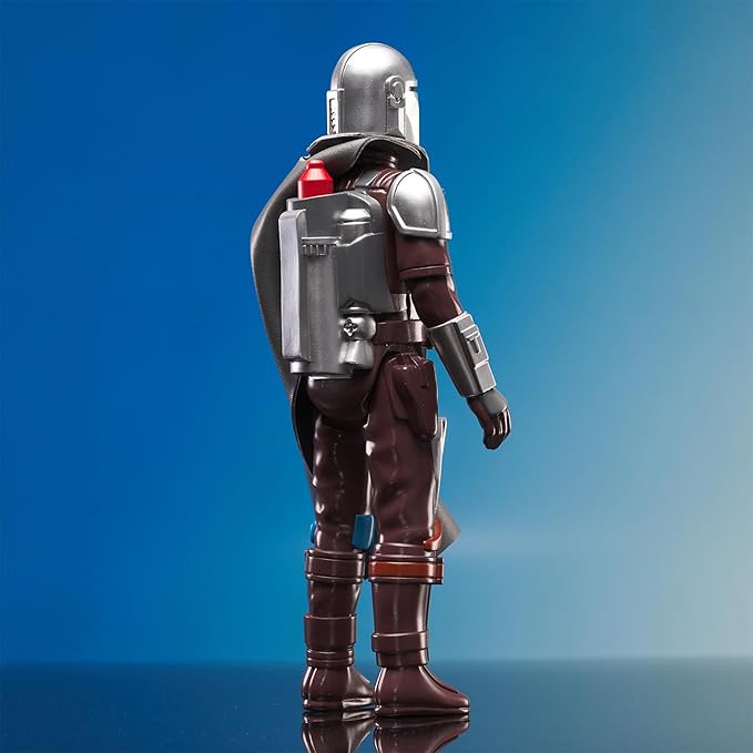 Diamond Select Toys Star Wars: The Mandalorian: Beskar Armor Jumbo Action Figure, Multicolor