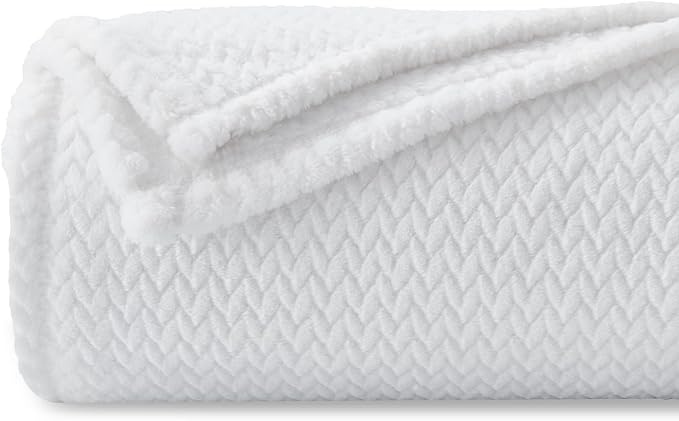 NEWCOSPLAY Fleece Leaves Pattern Throw Blanket, White, 50"x60" | Super Soft Throw Blanket, Lightweight Cozy Bed Sofa Blanket, Premium Silky Flannel Fleece, Travel Blanket for All Season Use