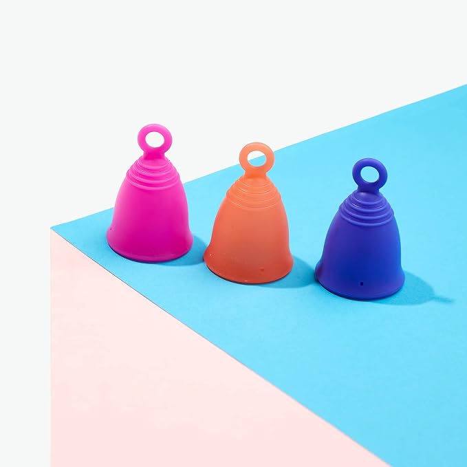 Peachlife Silicone Ring Menstrual Cup with Loop Pull Stem for Easy Removal - Reusable 12 Hour Tampon Alternative - Medium Size, Soft Peachcup