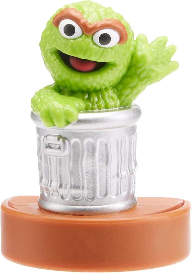 Little Tikes Story Dream Machine Oscar the Grouch & Friends Story Collection, Storytime Book Set, Books, Sesame Street, Audio Play Character, Learning Toy Gift Toddlers and Kids Ages 3+ Years