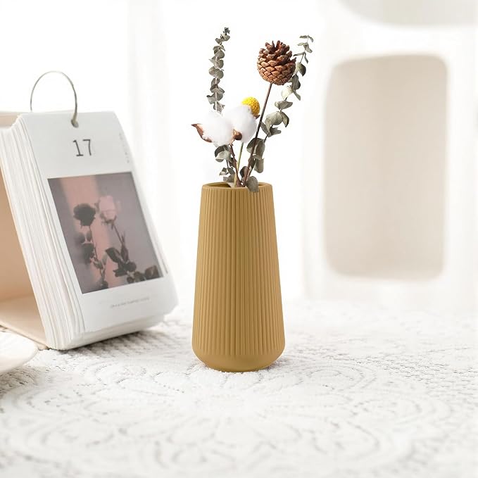 Milk Coffee Ceramic Vase, GUKJOB Small Cute Flower Vase for Pampas Grass, Home, Living Room, Dining Table, Farmhouse, Office Decor, Bedroom, Table, and Kitchen Shelf (Milk Coffee)