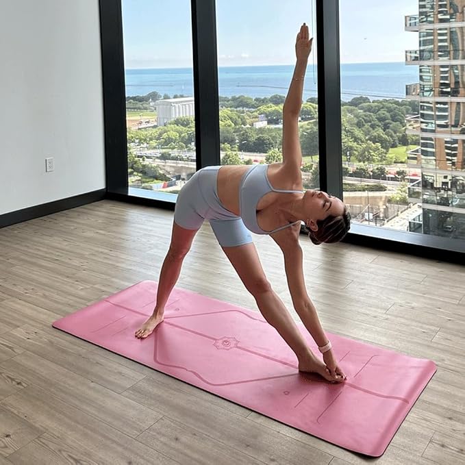 Liforme Travel Yoga mat – Patented Alignment System, Warrior-Like Grip, Non-Slip, Eco-Friendly, Ultra-Lightweight and Sweat Resistant, Made with Natural Rubber