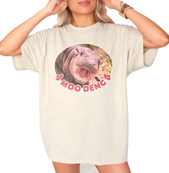 YOUNG GREEN Moo Deng Sweatshirt Moo Deng Bouncy Pig T-Shirt The Cute Baby Hippo Sweatshirt Gift For Moo Deng Lovers