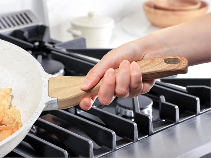 SENSARTE Nonstick Ceramic Frying Pan Skillet, 8 Inch Omelet Pan, Healthy Non Toxic Chef Pan, Induction Compatible Egg Pan with Heat Resistant Handle, PFAS-Free, White