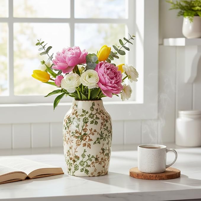 SIDUCAL Ceramic Green and Beige Antique Vase, 7 Inch Retro Ice Cracked Chinoiserie Floral Vase, Rustic Farmhouse Vases for Home Decor, Bookshelf, Office, Garden, Chinoiserie Decor, Tuscan Decor