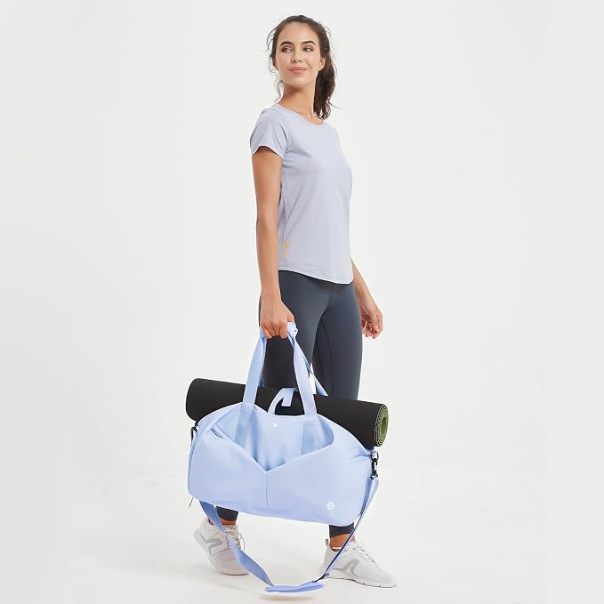 Ceneda 20" Gym Bag for Women with Wet Pocket & Shoe Compartment, Lightweight Duffel Waterproof Carry On Duffle for Travel, Yoga, Overnight (Light Blue)