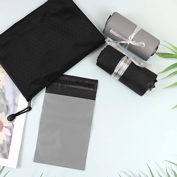 Sanitary Napkin Disposal Bags Pack of 200,Sanitary Disposal Bags Gray Opaque Bags 5x8 inches Feminine Personal Disposal Bags For Tampons,Sanitary Pads,Sanitary Liners(with 2pcs Storage Bag)