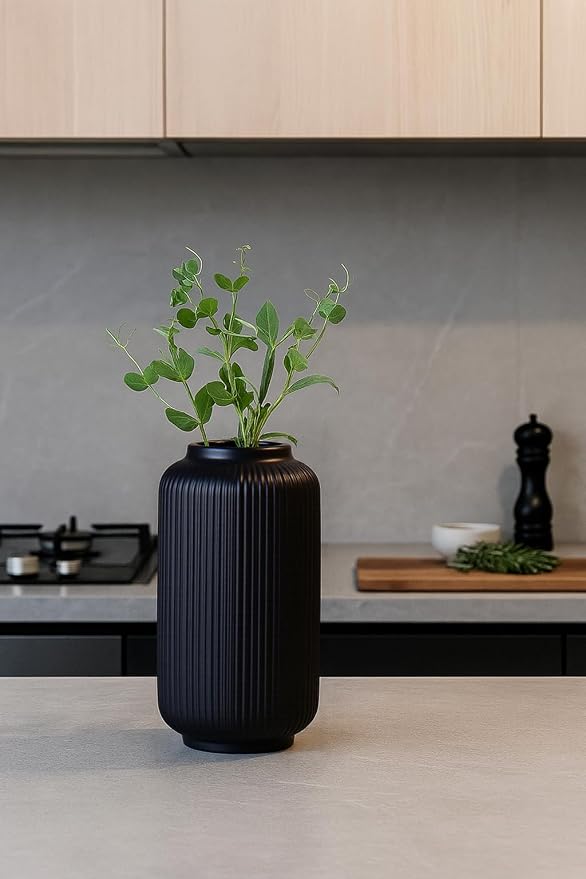 Black Ceramic Vase, 8 Inch Ribbed Flower Vase for Bouquet and Pampas Grass, Modern Wide Mouth Decorative Vase for Dining Table, Kitchen Shelf, Wedding Centerpiece