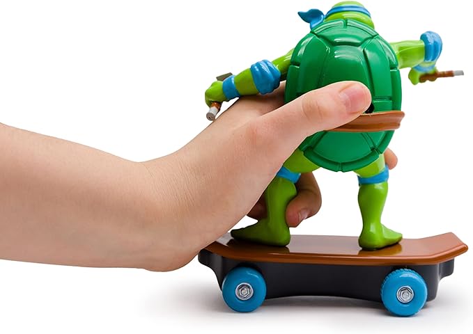 Teenage Mutant Ninja Turtles 5" Sewer Shredders Leonardo Classic Edition Ages 3+ - Battle & Shred with Signature Katanas!