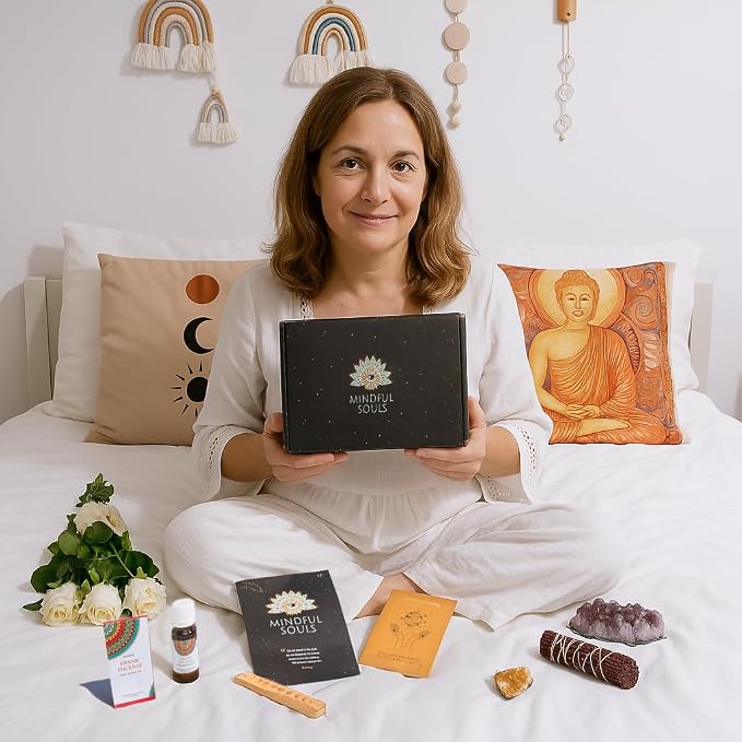 Mindful Souls Spiritual Healing Gift Set – Meditation & Mindfulness Box with Buddha Figurine, Healing Crystals, Mala Beads, Essential Oil & Gemstone Jewelry – Holistic Self-Care & Inner Peace Kit