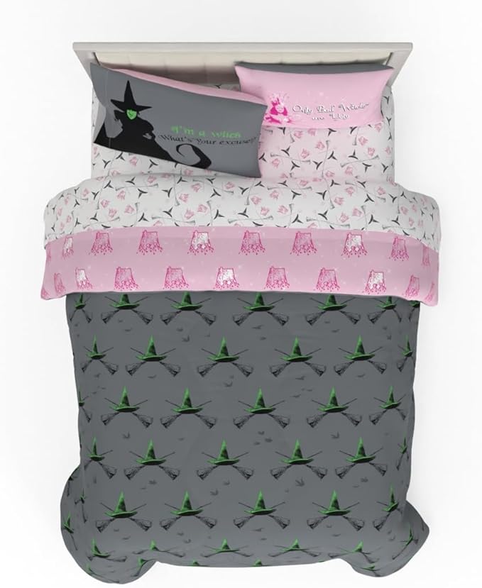 Collectibles The Wizard of OZ Bedding 7 Piece Super Soft Reversible Comforter and Sheet Set with Sham, Queen, (Officially Licensed Product) by Franco