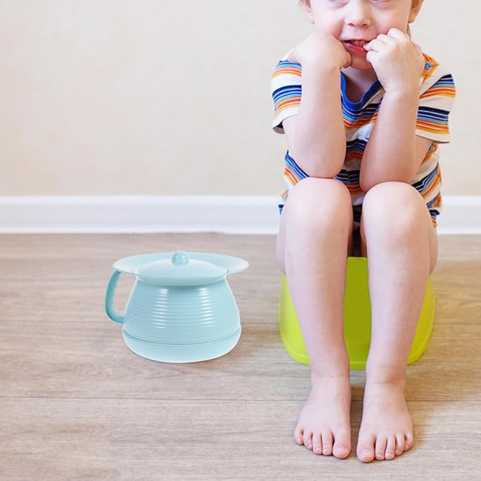 Hemoton Plastic Boys and Girls Urinal Travel Essential for Toddlers Portable Potty Urine Bucket Urine Pot Spittoon Lid Easy Clean Camping Gear