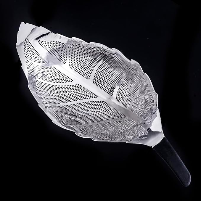Tea Strainers For Loose Tea Stainless Steel Reusable Leaf Shape Tea Infuser Loose Leaf Tea Strainer Tea Filter Mesh Tea Infuser Tea Strainer Cute (Silver)