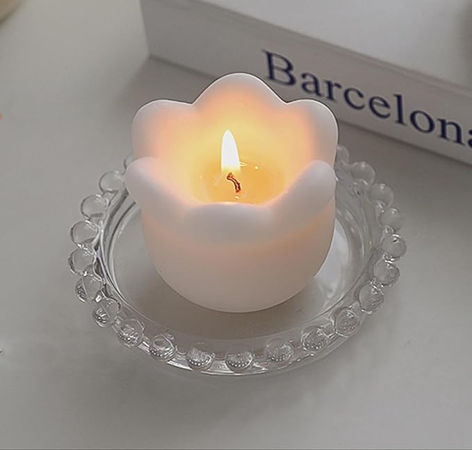 Lily of The Valley Shaped Scented Candle,80G Aesthetic Flower Shaped Soy Wax Aroma Decorative Candle for Table Photo Prop Birthday Gift,Prefect for Meditation Stress Relief Mood Boosting