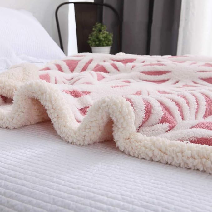 LOMAO Sherpa Fleece Blanket Gifts for Mom Dad Cozy Soft Throw Blanket for Women Men Birthday Gifts Dual Sided Couch Sofa Bed Blanket (Pink, 90''x110'')