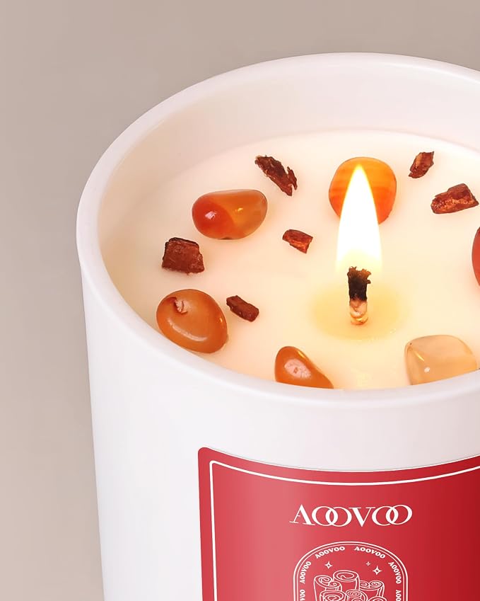 AOOVOO Apple Cinnamon Scented Candles for Women - Aromatherapy Candle with Crystals Inside, 10oz Soy Candles for Home Scented, Birthday Gifts Christmas Candle for Mom Women