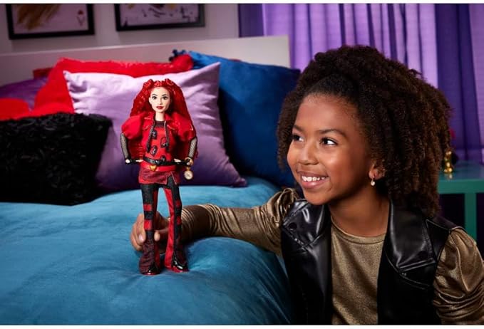 Mattel Disney Descendants: The Rise of Red Fashion Doll & Accessory – Red, Daughter of Queen of Hearts with Movie-Inspired Clothes & Pocket Watch