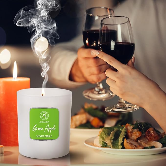 Scented Candle Green Apple - Glass Candle Gift - Aromatherapy Candle with Soywax 200g - Up to 45 Hours Burn Time - Soy Wax Candles - Home Scented Candles