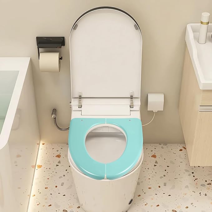 Folding Travel Potty Toilet Seat Cushion Pad Lightweight Portable Plastic Toilet Training Seat Cover for Adults and Babies, Convenient to Use and Carry for Home and Travel