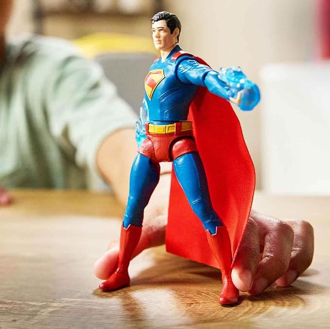 DC Comics, Superman Epic Strike Action Figure, 6-Inch Tall, Authentic Movie Styling, Includes 2 Accessories, Kids Toys for Boys and Girls Ages 4 and Up