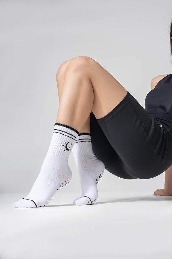 COOLMATE Pilates Socks with Grips for Women, Yoga Socks, Crew Non Slip Women for Barre, Pilates Gifts for Women