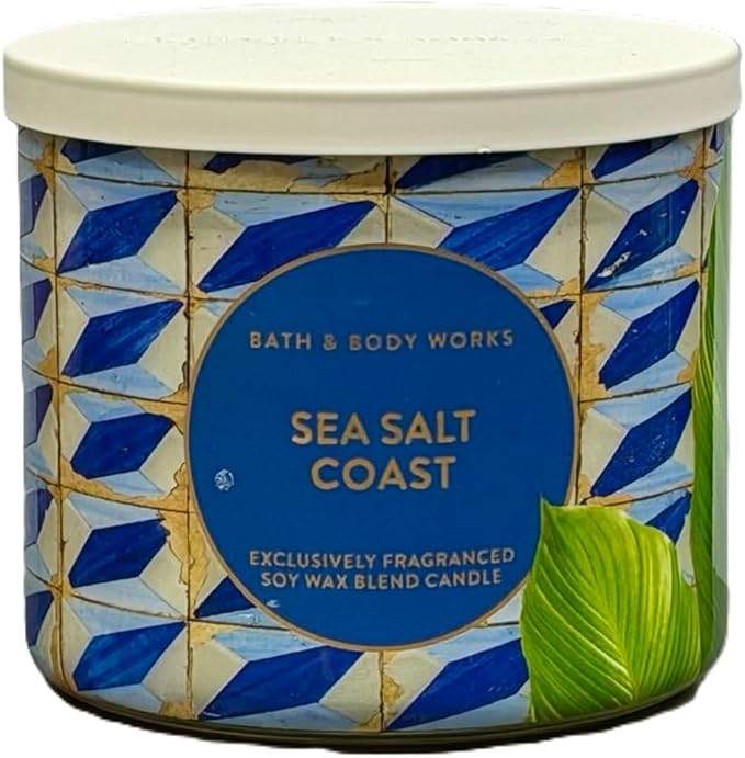 Bath & Body Works 3 Wick Candle - Summer Favorites (Sea Salt Coast)