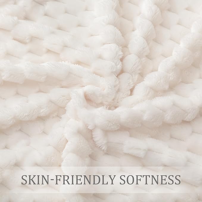 Exclusivo Mezcla 3D Fleece Queen Size Blanket for Bed, Ivory | Extra Soft Fuzzy Plush Lightweight Bed Blankets, Cozy Fluffy Decorative Blankets for All Seasons, 90x90 Inches