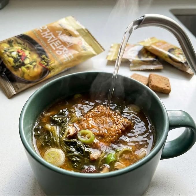 Benepisyo Freeze Dried Soybean Paste Soup, 5 Pack Instant Meal 우거지 된장국 5개입 | Rich soybean paste soup, freeze dried cabbage ugeoji, doenjangguk packets, deep savory broth, easy quick meal