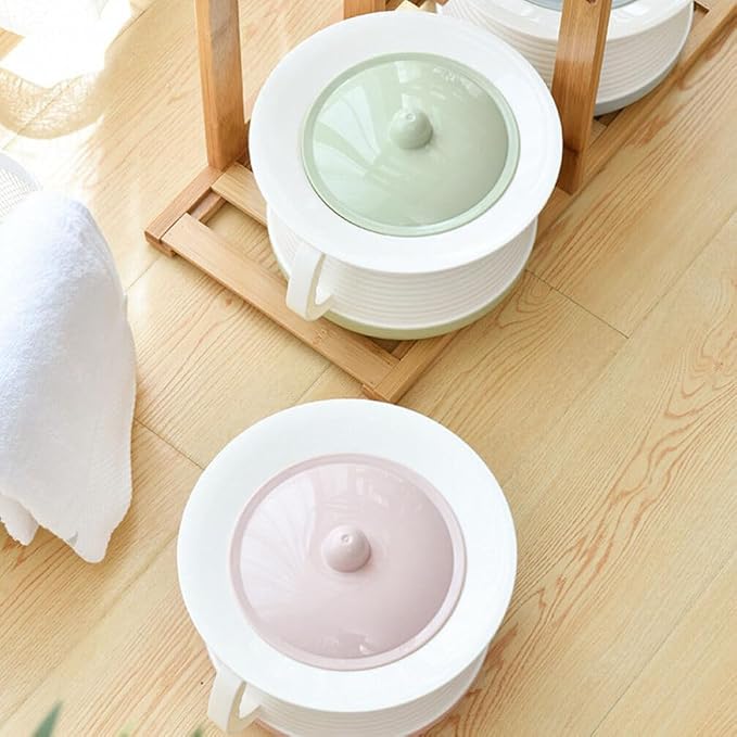 Cabilock Plastic Chamber Pot with Lid 8.27X7.28X5.51 Inch Portable Covered Urinal Pot for Children and Adults Spittoon Home Hospital Travel Pee Potty