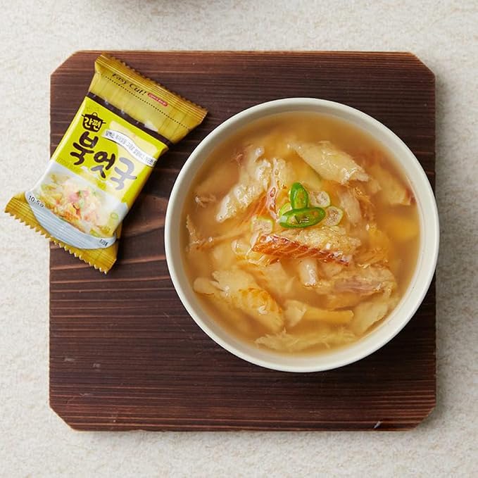 Bugeot Guk Dried Pollack Soup 1 Pack (10.5g x 5pcs) - Quick Korean Instant Soup - Hangover Remedy - Made with Fresh Ingredients - Rich in Protein - Easy Microwave/Boil Preparation - 북엇국