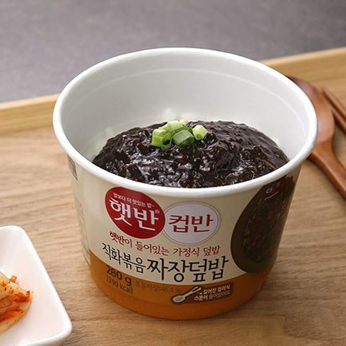 Cupbahn Korean Pre-Cooked Meal with White Rice - 25 Taste by Hetbahn 컵반 햇반 (Black Bean Jjajang Sauce, 4 Bowls)