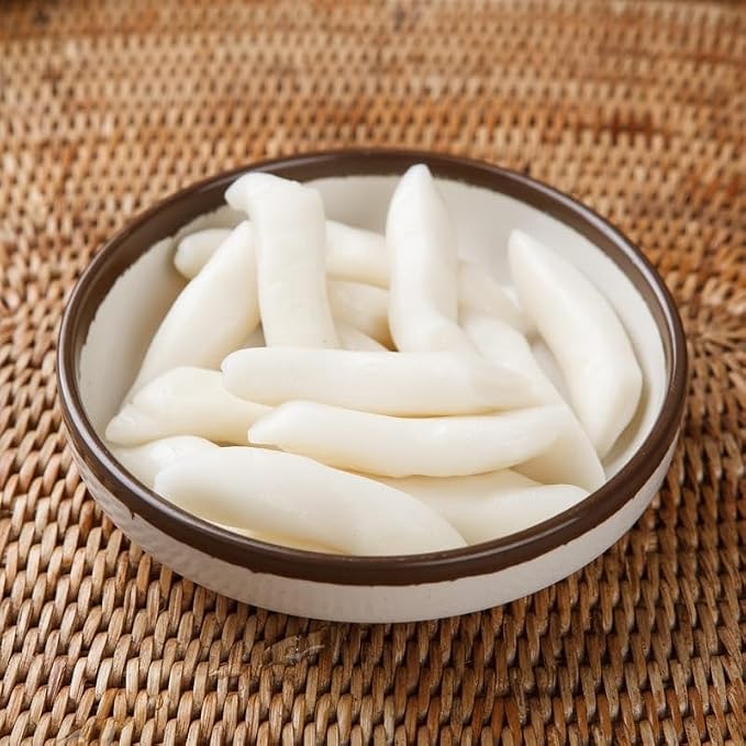 Instant Topokki Rapokki Rice Cake with Ramen Noodles Popular Korean Food Various Flavors 떡볶이 라볶이 (Tomato_Rapokki, 260g 1 Pouch (2 Servings))