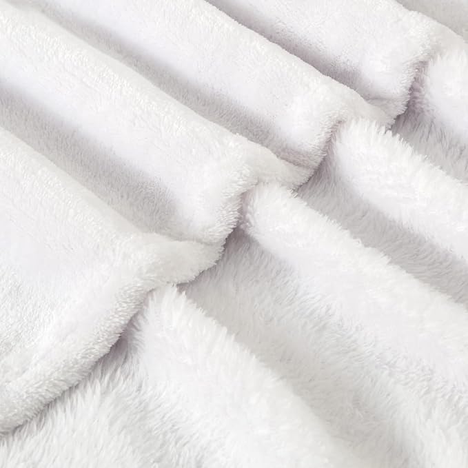 BEDELITE Fleece Blanket Soft Plush Throw for Couch White 50"x70" | Ultra Soft Fleece, Plush Microfiber, Lightweight Warmth, All Season Comfort, Fade Resistant, Machine Washable, Couch Sofa Bed